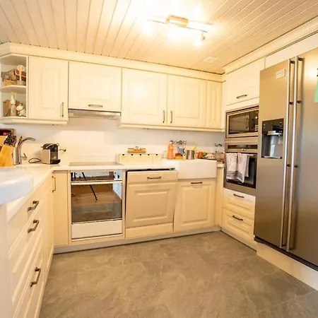 Confortable Et 7 Personnes Alpe Des Chaux Avec Belle Vue غريون