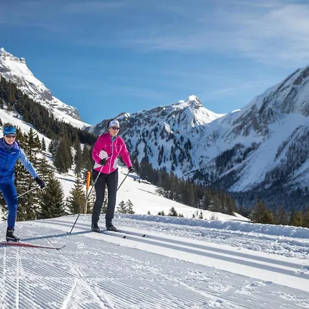 Confortable Et 7 Personnes Alpe Des Chaux Avec Belle Vue غريون