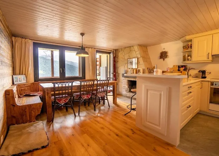 Confortable Et 7 Personnes Alpe Des Chaux Avec Belle Vue *